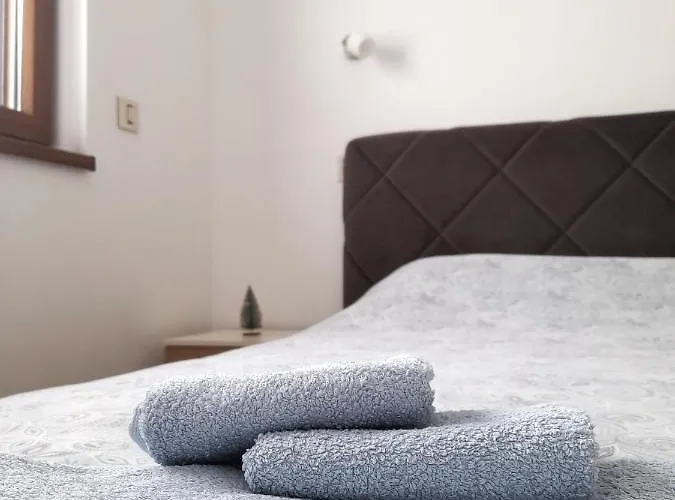 Radovanovic Апартаменты *